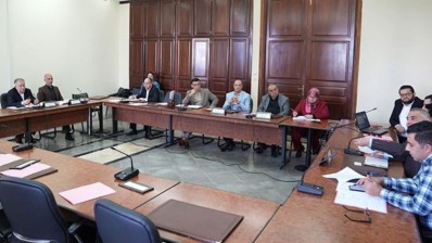 لجنة الصحة بالبرلمان تنظر في مقترح قانون يتعلّق بصناعة المكمّلات الغذائية