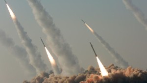 إعلام عبري: منظومات الدفاع تفشل في اعتراض رشقة الصواريخ الإيرانية الأخيرة