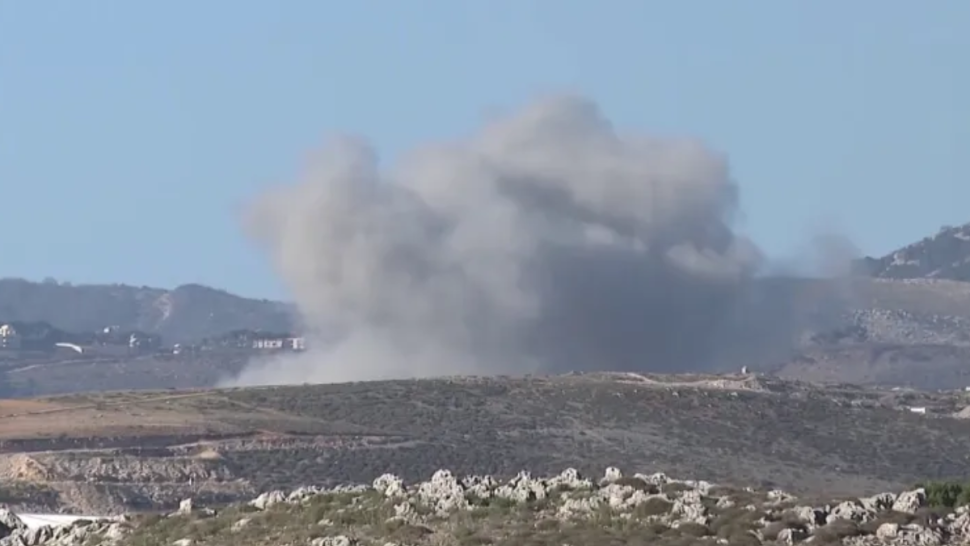 الاحتلال يشنّ موجة من الغارات المتزامنة في إيران ولبنان