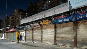مصر تقرر غلق المحلات التجارية والمولات والمقاهي الساعة التاسعة مساء