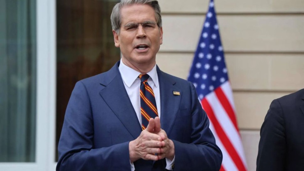 وزير الخزانة الأمريكي :  لدينا «أموال وفيرة» لتمويل الحرب مع إيران