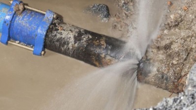 خبير في البيئة: اهتراء شبكة مياه الصوناد يتسبب في اهدار 50 بالمائة من مياه الشرب