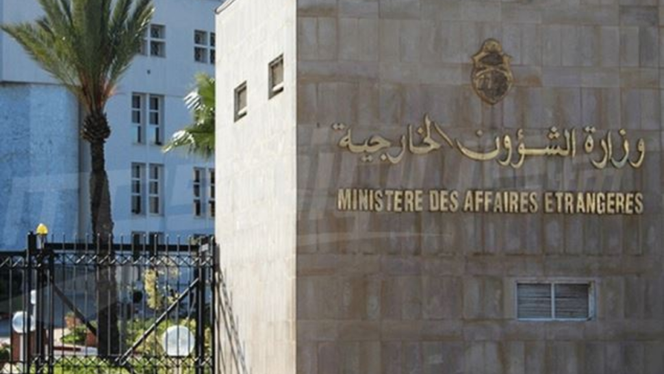 الأسبوع المقبل: إطلاق خط أخضر لتلقي الاتصالات حول أوضاع التونسيين بدول الخليج والشرق الأوسط