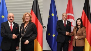 وزير الخارجية يلتقي الوزيرة الفيدرالية الألمانية للتعاون الاقتصادي ورئيسة البرلمان الفدرالي الألماني