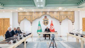 تونس تدعو إلى حلول سلمية لتفادي انزلاق المنطقة العربية نحو عدم الاستقرار