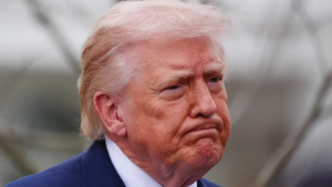 ترامب: أفكر جديا في الانسحاب من الناتو