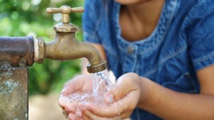 البنك الدولي يوافق على مشروعين لتحسين خدمات مياه الشرب في تونس