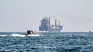 الصين: مضيق هرمز لن يستقر إذا استمرت الحرب مع إيران