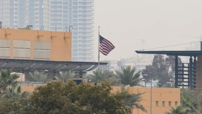 العراق: السفارة الأميركية تحذر من هجمات وسط بغداد