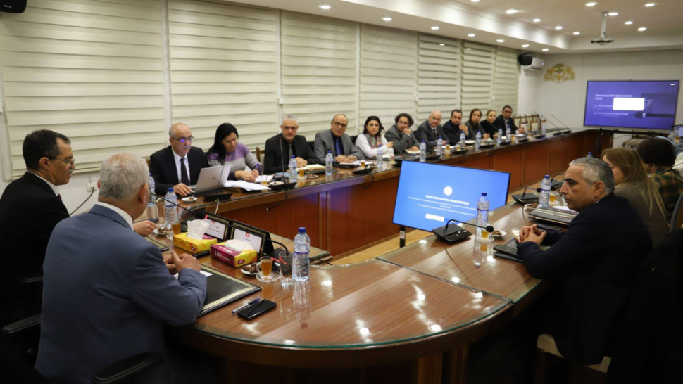 تزويد السوق باللحوم واستقرار الأسعار محور جلسة مشتركة لوزيري الفلاحة والتجارة