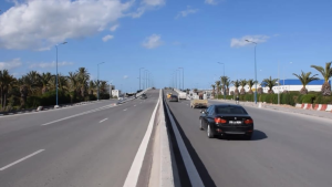 غلق وقتي لجسر شارع ياسر عرفات قبالة مطار تونس قرطاج بسبب أشغال ليلية