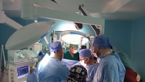 مستشفى المنجي سليم بالمرسى : نجاح عملية زراعة كبد لتلميذة كانت في وضع حرج