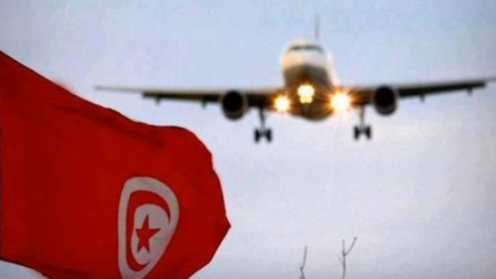وصول 11 تونسيا إلى مطار تونس قرطاج بعد إجلائهم من لبنان