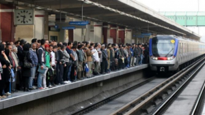 الاحتلال يحذر ركاب القطارات في إيران حتى مساء الثلاثاء