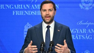 فانس: الأهداف العسكرية لحرب إيران اكتملت