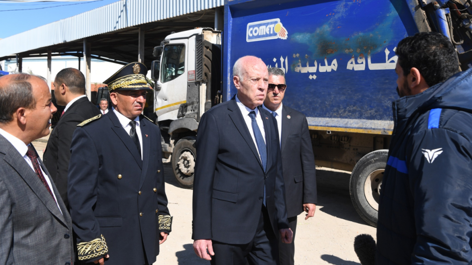 قيس سعيد: ''يكفي من تنظيف المكان اللي بش نتعدى منو... هذا وقت انتهى''