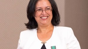 الدكتورة حميدة مقديش تتحصّل على جائزة Leadership العالميّة