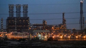 السعودية: هجمات ايران أدت الى توقف العمليات بعدد من منشآت الطاقة