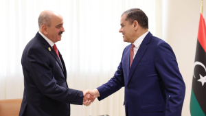 الدبيبة يؤكد تعزيز الشراكة مع تونس ويدعو لمشاركة ليبية قوية في منتدى الاستثمار