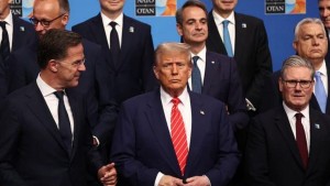 مسؤولان سابقان بالناتو: احتمال انسحاب واشنطن من الحلف ضعيف