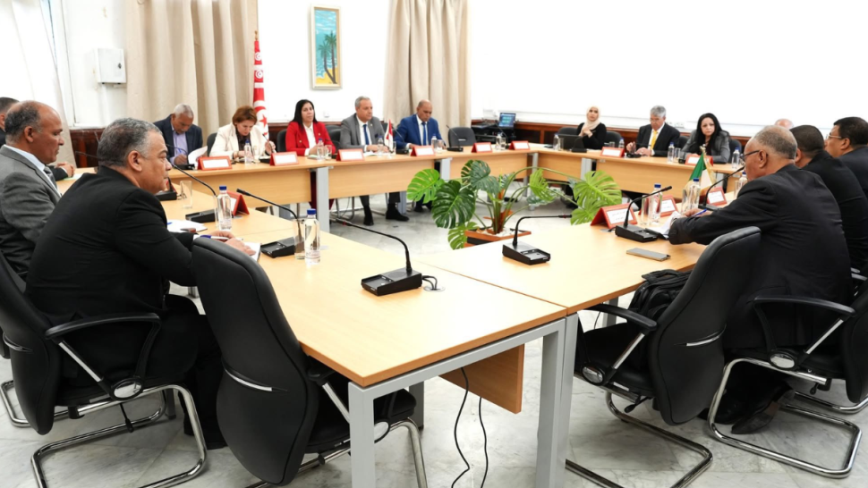 خلال جلسة عمل مع وفد برلماني جزائري..الدعوة لتعزيز المبادرات المشتركة