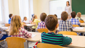 النائب منال بديدة تدعو لتحديد هوامش ربح المؤسسات التربوية الخاصة