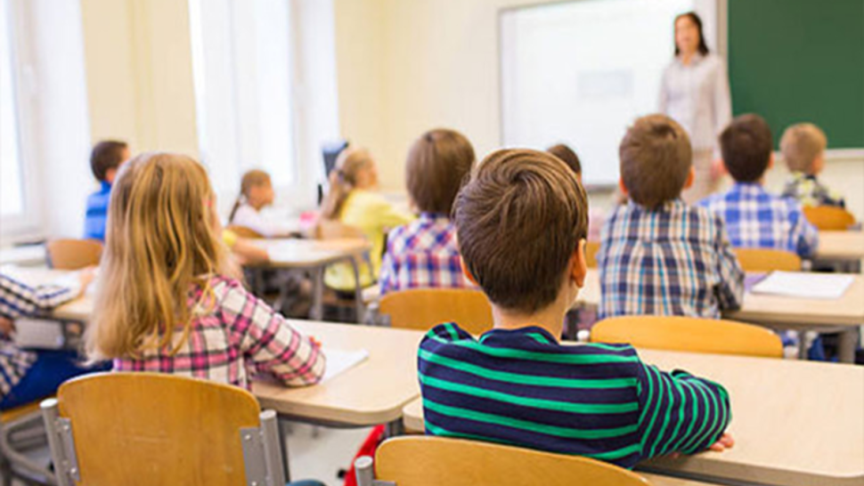 النائب منال بديدة تدعو لتحديد هوامش ربح المؤسسات التربوية الخاصة