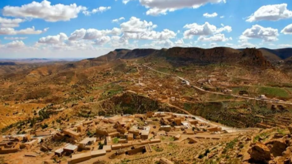 أقرت الدول الأعضاء للمجلس التنفيذي لليونسكو بالإجماع خلال الدورة 224 المنعقدة حاليا بباريس، تسجيل "الحديقة الجيولوجية الظاهر" على قائمة الحدائق الجيولوجية العالمية لليونسكو