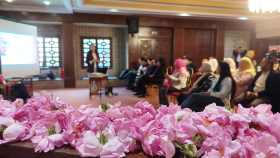 القيروان تحتفي بالدورة الثالثة لمهرجان الورد الدمشقي وسط إقبال متزايد