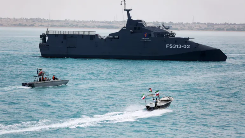 ماذا نعرف عن أسطول "البعوض الإيراني" في مضيق هرمز؟