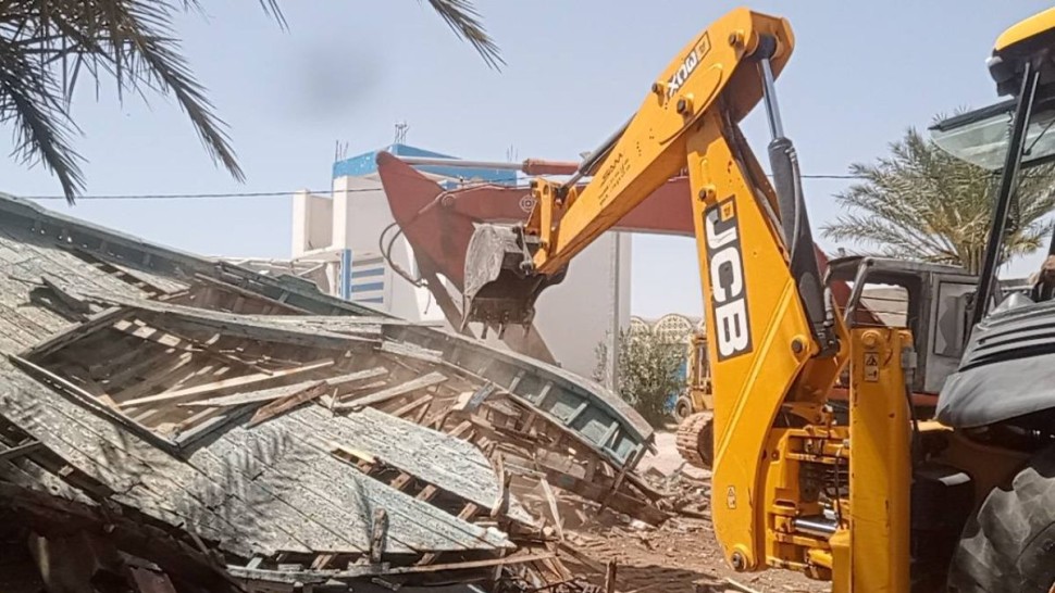 صفاقس: انطلاق حملة لإزالة مراكب محجوزة استُخدمت في "الحرقة"