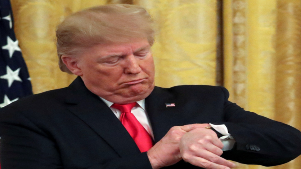 أكد البيت الأبيض، الأربعاء 22 أفريل، أن الرئيس دونالد ترامب لم يحدد موعدا نهائيا يتعين على إيران خلاله تقديم مقترح بشأن إنهاء الحرب