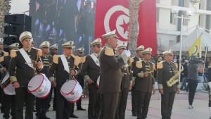 وزيرة المالية تشرف على حفل تخرج دورتين لتلامذة ضباط وعرفاء الديوانة