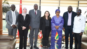 تونس وغينيا تبحثان تعزيز الشراكة الصناعية وتوسيع آفاق الاستثمار المشترك