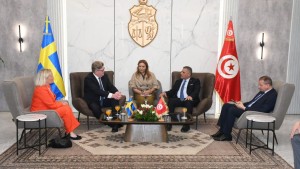 وزير الداخلية ونظيره السّويدي يبحثان تعزيز التعاون في مكافحة الجريمة المنظمة والإرهاب