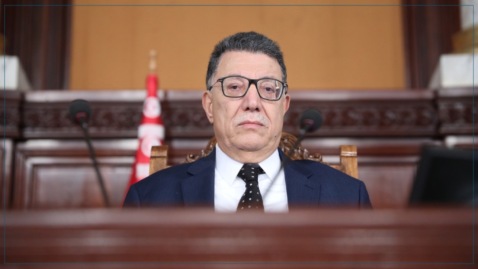 قال رئيس مجلس نواب الشعب ابراهيم بودربالة، إن الذين يحاولون التأثير على عزيمتنا، قد أخطؤوا  العنوان لأنهم يعلمون كل العلم أن النواب هم أبناء الشعب ونذروا أنفسهم للدفاع عن الوطن والذود عنه وفق تعبيره