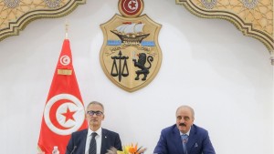 عودة التونسيين بالخارج محور اجتماع وزير الخارجية مع رؤساء البعثات الدبلوماسية والقنصلية