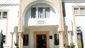 بلدية طينة تحذر من الاستغلال غير القانوني للطريق العام وتدعو لتسوية الوضعيات