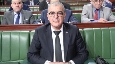 وزير الاقتصاد: السيادة الوطنية لا تعني الانغلاق والانتقال الطاقي نابع من خيارات وطنية