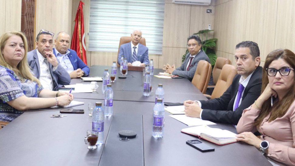وزير التجارة يدعو إلى تعزيز تموقع الصادرات التونسية بالأسواق العالمية