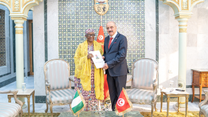 وزير الخارجية يستقبل السفيرة الجديدة لنيجيريا ويؤكد متانة العلاقات الثنائية