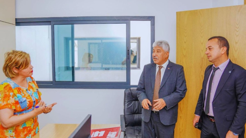 وزير التشغيل و التكوين المهني
