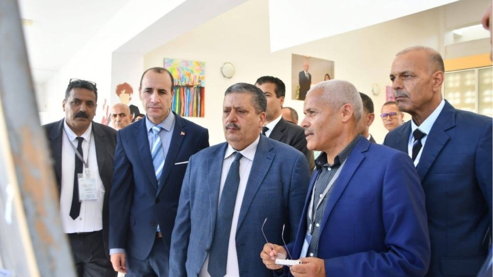 وزير التربية يزور مركزي إصلاح الاختبارات الكتابية للباكالوريا والتجميع والتوزيع بسليانة