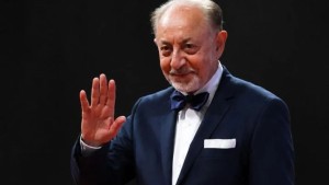 وفاة الفنان المصري عبدالعزيز مخيون