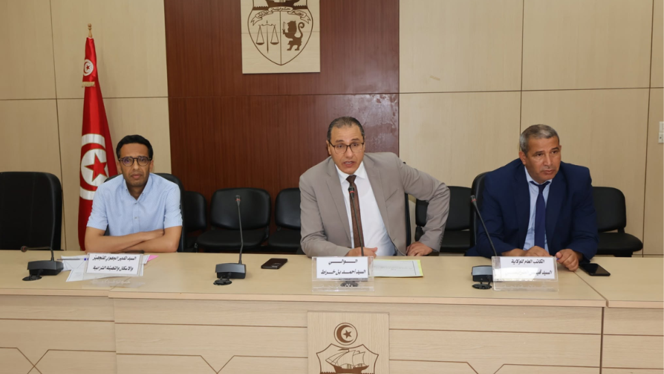 باجة: جلسة عمل لمتابعة مشاريع دراسات أمثلة التهيئة العمرانية لبلديات الولاية