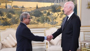رئيس الجمهورية يستقبل السفير الباكستاني بمناسبة انتهاء مهامه