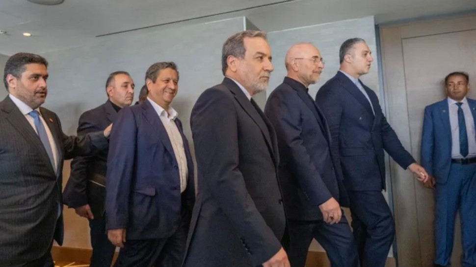 تسنيم: الوفد الإيراني غادر المفاوضات احتجاجا على تهديدات ترمب