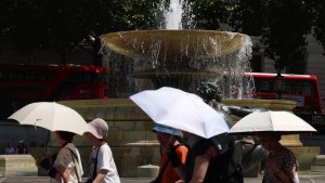 بريطانيا تشهد أعلى درجة حرارة مسجلة في جوان على الإطلاق