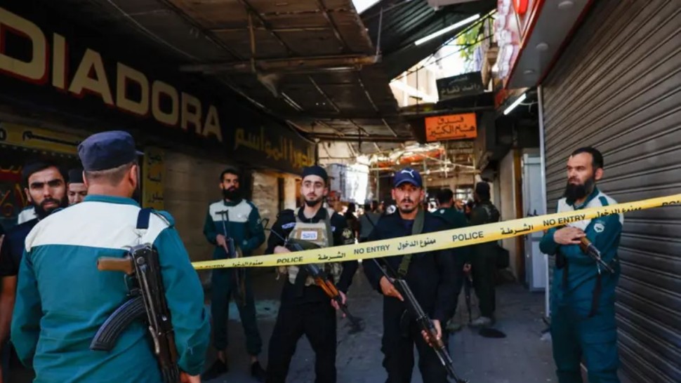 محامو سوريا يعلقون مرافعاتهم حداداً على ضحايا تفجير دمشق