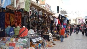 نابل: تجار الصناعات التقليدية يستغيثون بسبب ركود تجارتهم وضعف الحركية السياحية